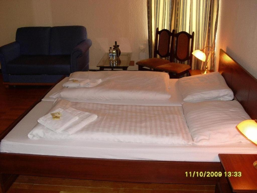 Hotel Central Inn Am Hauptbahnhof Pension Berlin Ngoại thất bức ảnh