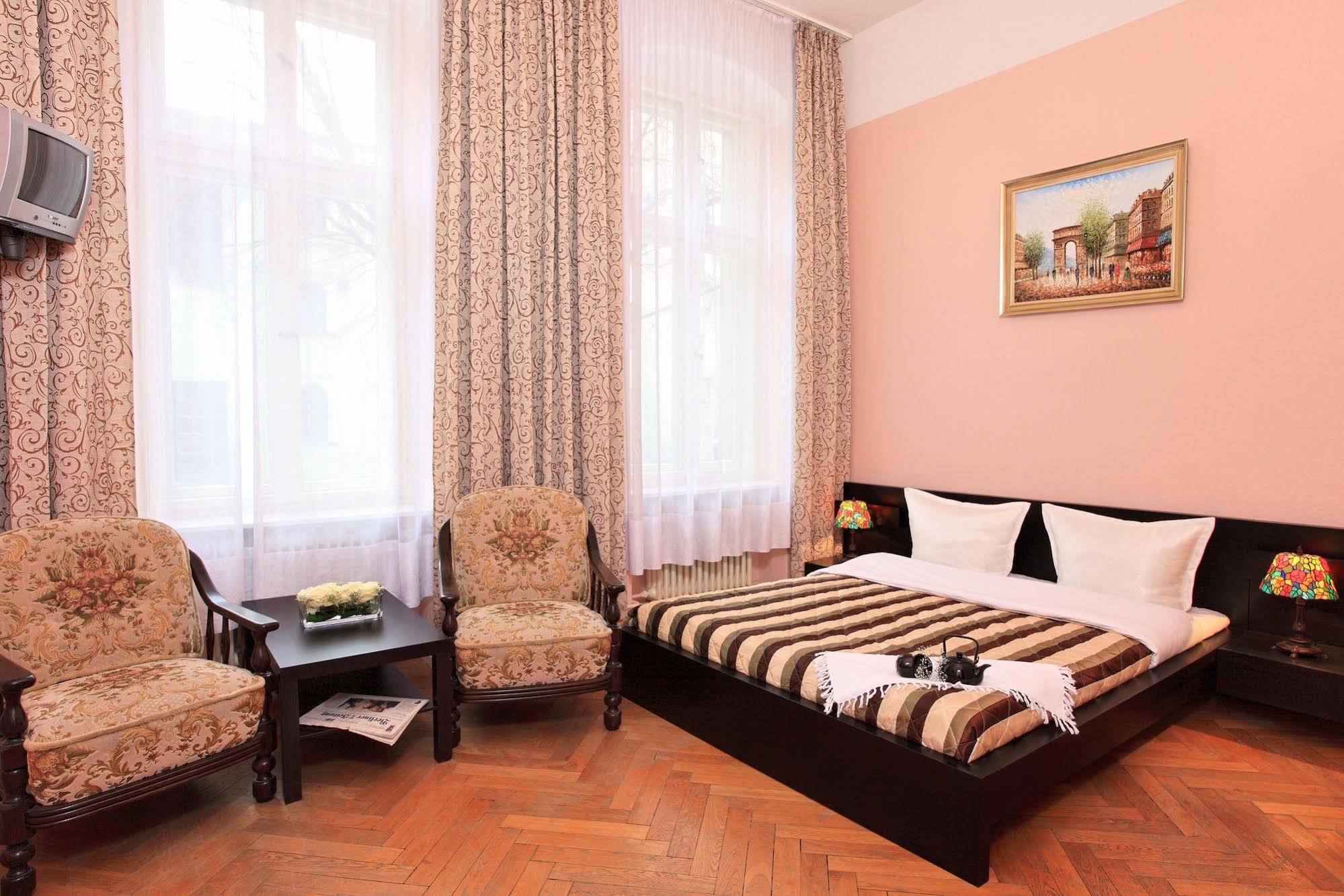 Hotel Central Inn Am Hauptbahnhof Pension Berlin Ngoại thất bức ảnh
